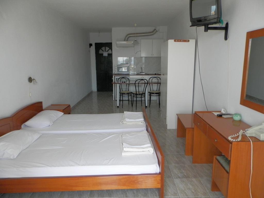 Apollon Hotel Methana Bilik gambar